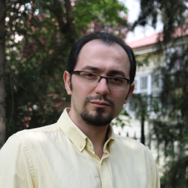 Portrait of Behzad Naderalvojoud